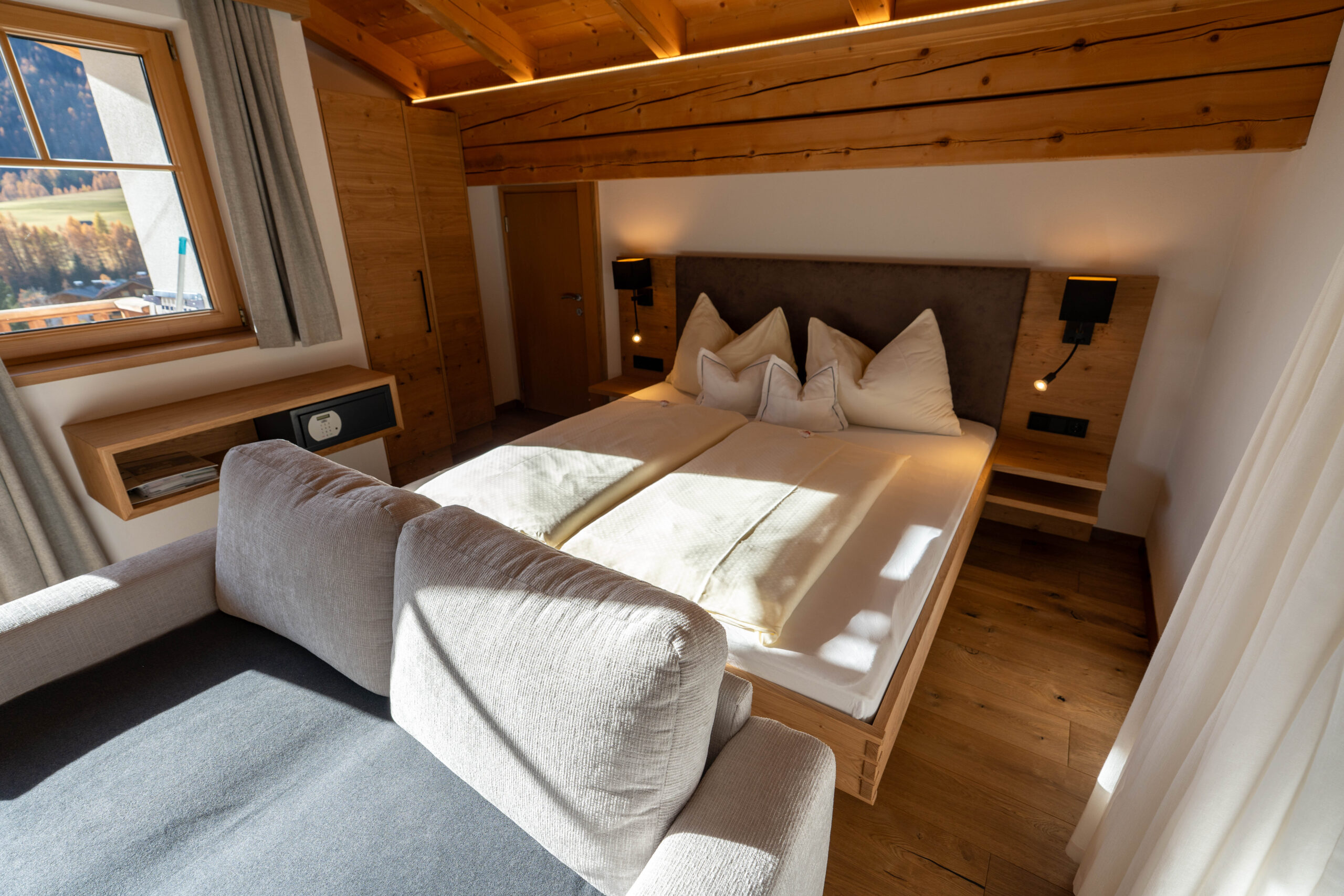 parasols-by-beach_770x1150